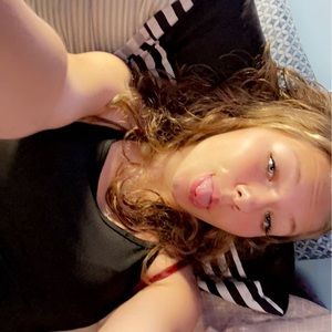 Meet your Posher, Mia